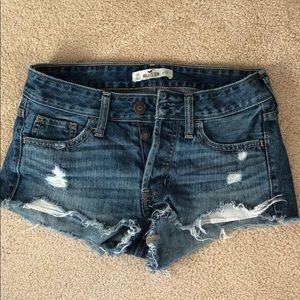 Hollister shorts size 00